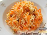 Фото к рецепту: Салат "Чистое здоровье" из моркови, яблок и изюма