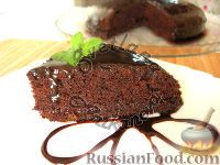 Фото к рецепту: Супервлажный шоколадный торт