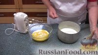 Фото приготовления рецепта: Сырный суп с шампиньонами и консервированной кукурузой - шаг №8