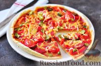 Фото к рецепту: Пицца с колбасой и перцем