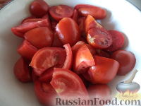 Фото приготовления рецепта: Жареные баклажаны в томате - шаг №3