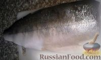 Фото приготовления рецепта: Засолка красной рыбы в домашних условиях - шаг №1