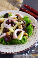 Фото приготовления рецепта: Салат из кальмаров, грибов и сыра - шаг №9