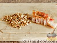 Фото приготовления рецепта: Суп-пюре из тыквы, с беконом и орехами - шаг №3