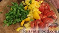 Фото приготовления рецепта: Теплый салат из баклажанов, с соево-медовым соусом - шаг №8