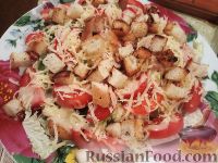 Фото к рецепту: Салат с курицей, помидорами и сыром