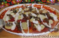Фото приготовления рецепта: Пицца на лаваше - шаг №5