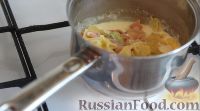 Фото приготовления рецепта: Паста карбонара с беконом и сливками - шаг №5