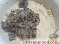 Фото приготовления рецепта: Картофельная запеканка с грибами (в мультиварке) - шаг №12