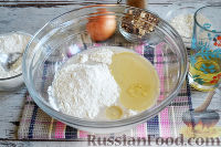 Фото приготовления рецепта: Пирожки с рисом и сушеными грибами - шаг №3