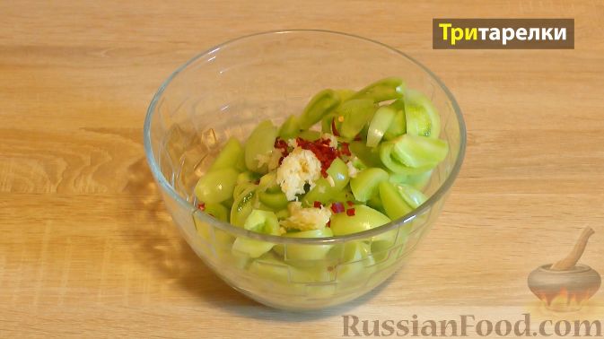 Быстрый салат из зеленых помидоров - рецепт приготовления с пошаговыми фото
