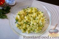 Фото приготовления рецепта: Голубцы из пекинской капусты, с картофелем и беконом - шаг №5