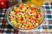 Фото приготовления рецепта: Запеканка с овощами, колбасой и гречневыми хлопьями - шаг №12