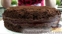Фото приготовления рецепта: Шоколадный торт с малиновым мармеладом - шаг №32