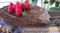 Фото приготовления рецепта: Шоколадный торт с малиновым мармеладом - шаг №34