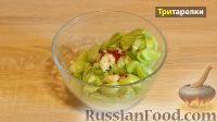 Фото приготовления рецепта: Салат из зеленых помидоров - шаг №2