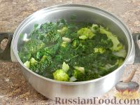 Фото приготовления рецепта: Крем-суп из брокколи и шпината - шаг №11