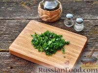 Фото приготовления рецепта: Салат с тунцом и фасолью - шаг №6