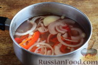 Фото приготовления рецепта: Индийский суп с нутом, фасолью и чечевицей - шаг №3