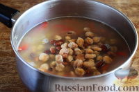 Фото приготовления рецепта: Индийский суп с нутом, фасолью и чечевицей - шаг №9