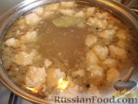 Фото приготовления рецепта: Суп картофельный с галушками - шаг №13