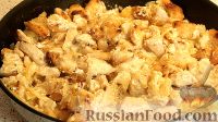 Фото приготовления рецепта: Курица "Амананан" (в ананасовом маринаде, с луком, аджикой и сливками) - шаг №8