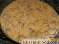 Фото приготовления рецепта: Голубцы с гречкой, грибами и мясным соусом - шаг №5