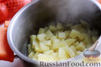 Фото приготовления рецепта: Гуляш из говядины с картофельным пюре - шаг №20