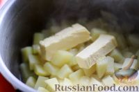 Фото приготовления рецепта: Гуляш из говядины с картофельным пюре - шаг №21