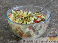 Фото приготовления рецепта: Селёдочный салат с сырной заправкой - шаг №15