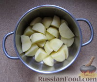 Фото приготовления рецепта: Картофельные крокеты с сыром - шаг №2