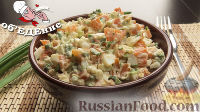 Фото приготовления рецепта: Салат "Селяночка" из моркови, яиц и зеленого лука - шаг №6