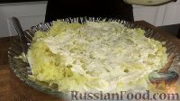 Фото приготовления рецепта: Слоеный салат "Лемберг" с грибами и мясом - шаг №11