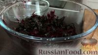 Фото приготовления рецепта: Салат "Осенняя сказка" из моркови и свеклы - шаг №4