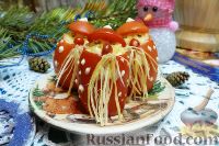 Фото к рецепту: Фаршированные помидоры "Деды Морозы"