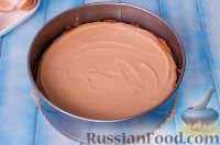 Фото приготовления рецепта: Шоколадный чизкейк - шаг №12