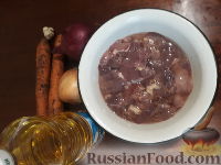 Фото приготовления рецепта: Закусочный морковный рулет с сыром и крабовыми палочками - шаг №6