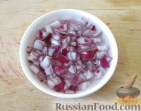 Фото приготовления рецепта: Финский салат "Росоли (Рассоле)" с сельдью - шаг №3