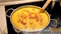 Фото приготовления рецепта: Тыквенный крем-суп со сливками и сыром - шаг №11