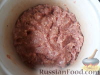 Фото приготовления рецепта: Тефтели в томатном соусе (в мультиварке) - шаг №3
