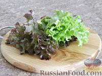 Фото приготовления рецепта: Салат с киви и ветчиной - шаг №7