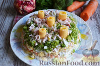 Фото приготовления рецепта: Слоеный салат «Новогодние свечи» с ветчиной - шаг №23