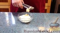 Фото приготовления рецепта: Салат из краснокочанной капусты - шаг №5