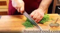 Фото приготовления рецепта: Салат из краснокочанной капусты - шаг №8