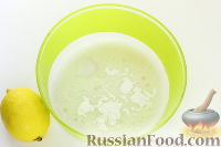 Фото приготовления рецепта: Черноплодная рябина в сахарной пудре - шаг №3