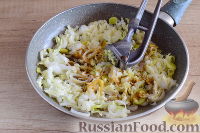 Фото приготовления рецепта: Овощное рагу с фасолью, баклажанами и перцем - шаг №11