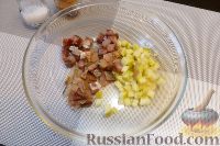 Фото приготовления рецепта: Салат с сельдью и свеклой - шаг №5