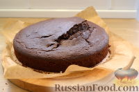 Фото приготовления рецепта: Шоколадно-трюфельный торт - шаг №6