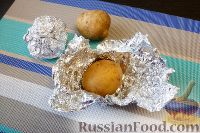 Фото приготовления рецепта: Печеный картофель с польским соусом - шаг №2
