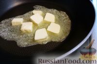 Фото приготовления рецепта: Печеный картофель с польским соусом - шаг №5